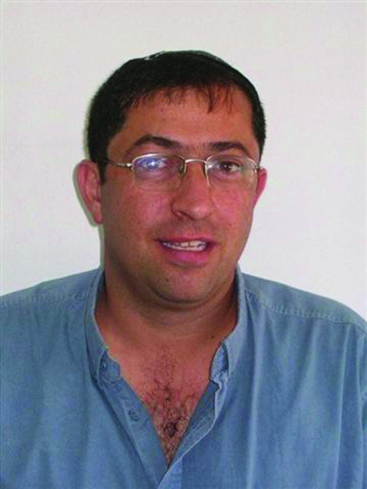 חיים שחר