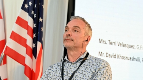 YZE_8596.jpg