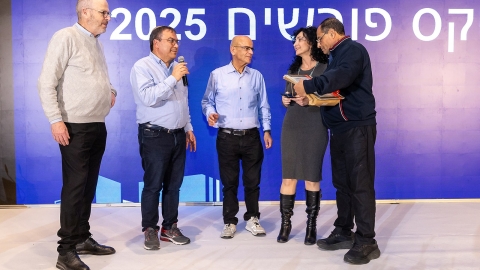 G 24.2 -108.jpg