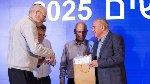 G 24.2 -70.jpg