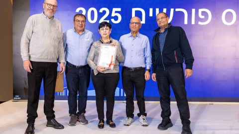 G 24.2 -57.jpg