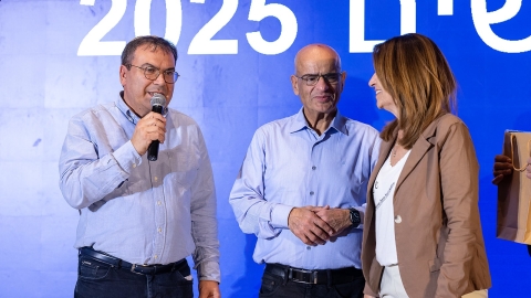 G 24.2 -47.jpg