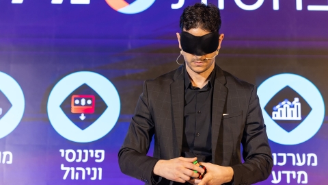 G 25.2 -224.jpg