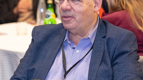 G 25.2 -233.jpg