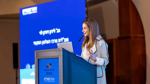 G 25.2 -95.jpg