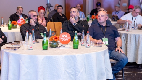 G 25.2 -105.jpg