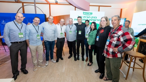 G 25.2 -86.jpg
