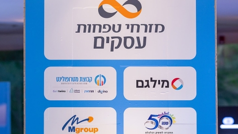 G 25.2 -90.jpg