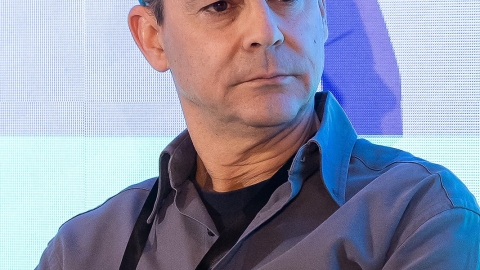G 25.2 -357.jpg