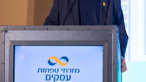 G 25.2 -308.jpg