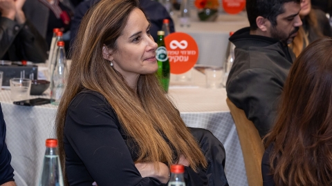 G 25.2 -257.jpg