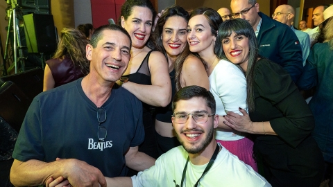 G 25.2 -524.jpg